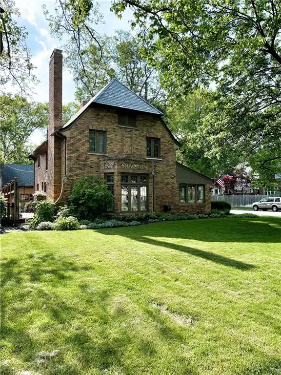 Indianapolis, IN 46220,5440 N Central AVE