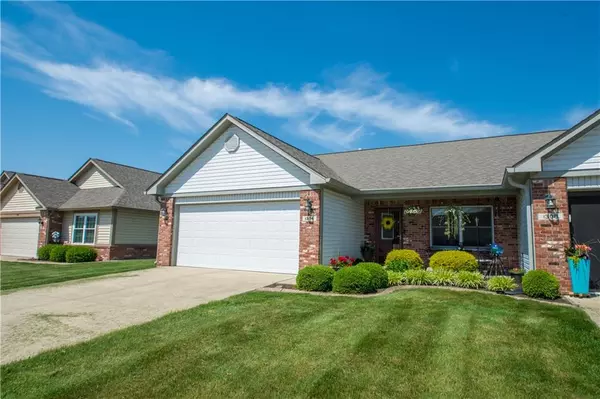 1304 Lexington TRL, Greenfield, IN 46140