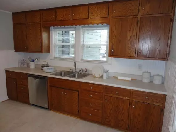 Alexandria, IN 46001,314 W Broadway ST