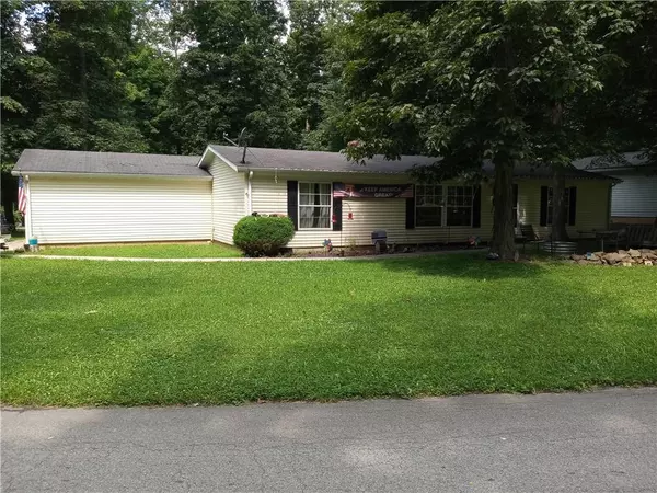 180 Lazy River Ct. CT, Cloverdale, IN 46120