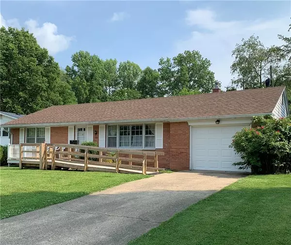 716 Terrace LN, Greencastle, IN 46135