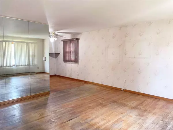 Gary, IN 46404,3610 15th AVE