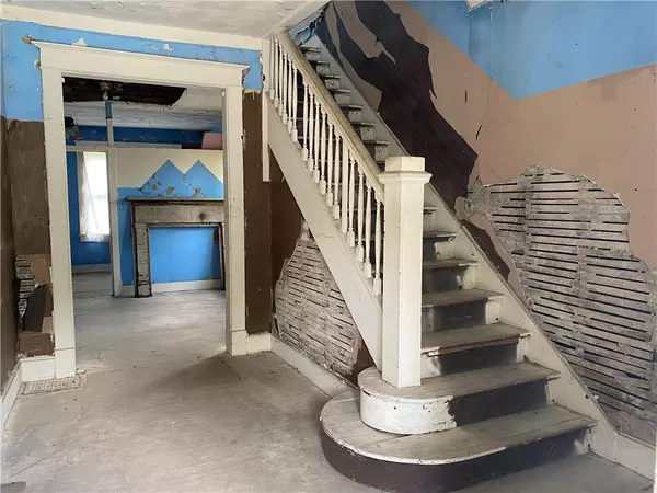 Indianapolis, IN 46205,2818 N Carrollton ST