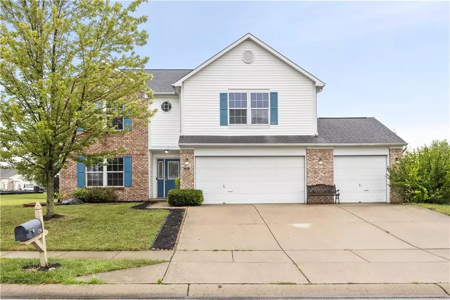 1780 Whisperwood TRL, Danville, IN 46122