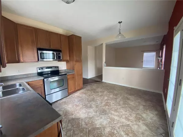 Greenfield, IN 46140,115 Thistlewood DR
