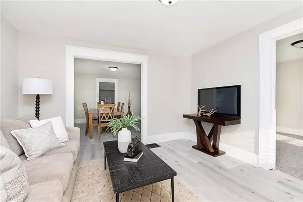 Indianapolis, IN 46201,256 S Temple AVE