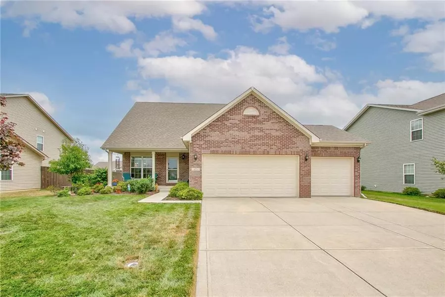 671 Prospector DR, Greenfield, IN 46140