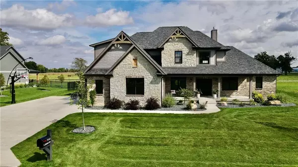 Greenfield, IN 46140,7045 N Lakeshore DR