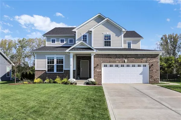 8354 Peggy CT, Zionsville, IN 46077