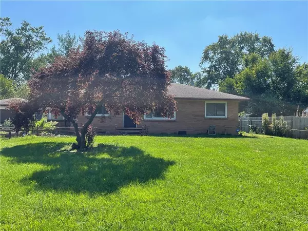 6855 Meadowview DR, Indianapolis, IN 46226