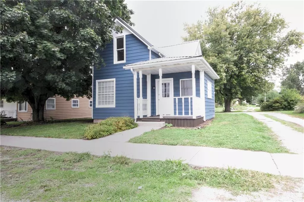 Ladoga, IN 47954,322 E Taylor ST