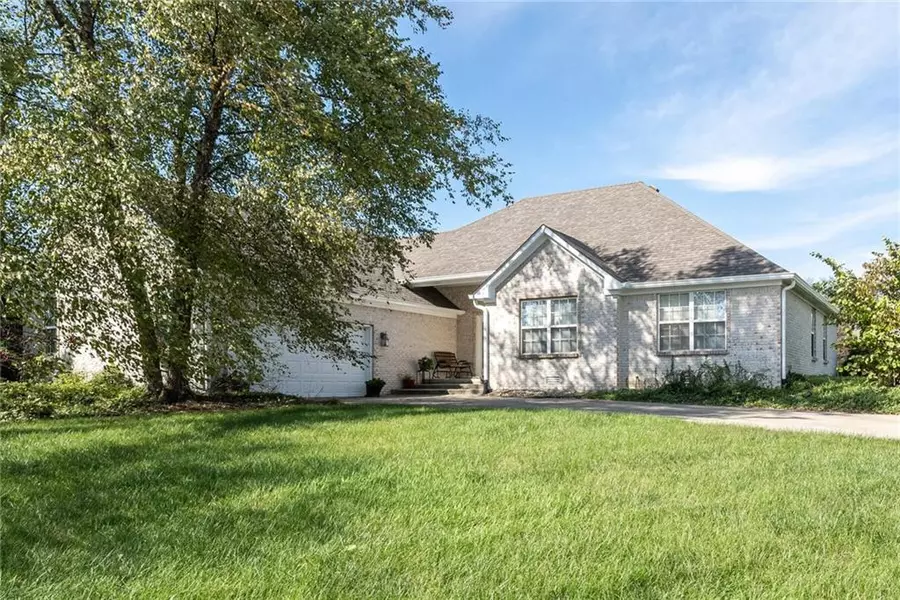 2580 S Parkview DR, New Palestine, IN 46163
