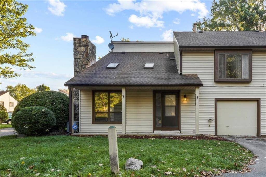 Indianapolis, IN 46268,2539 Hideaway DR S #2539