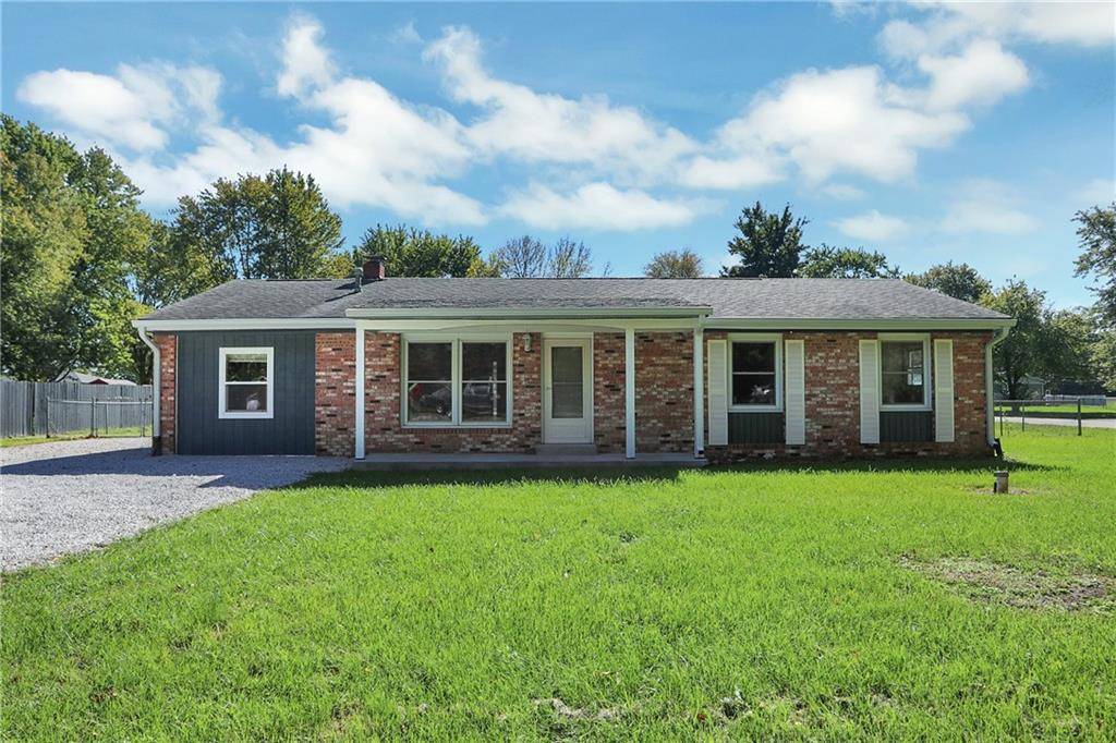 1211 E Hazelwood DR N, Shelbyville, IN 46176