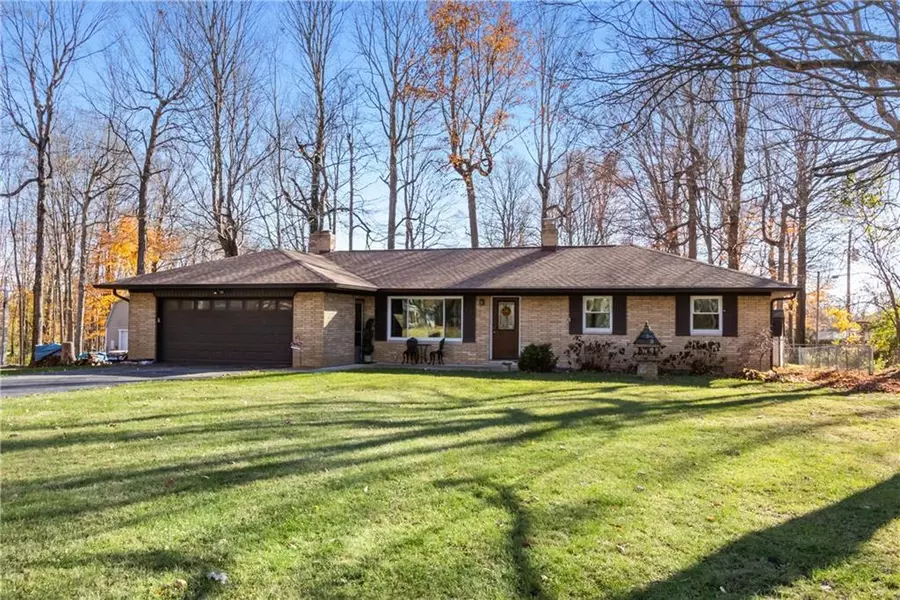 7081 W Sacramento DR, Greenfield, IN 46140