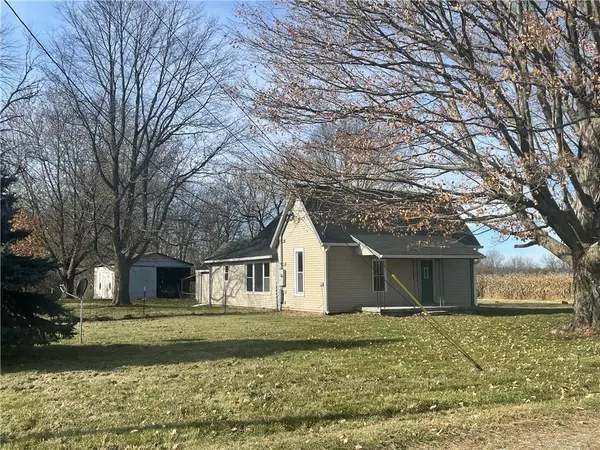 Roachdale, IN 46172,10048 N CR 245 East E