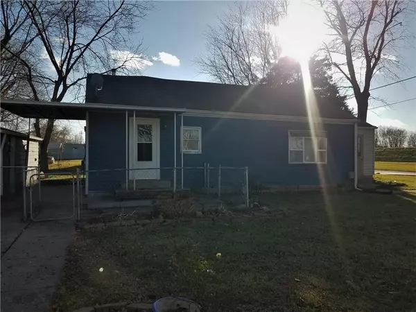 Indianapolis, IN 46221,2003 S Pershing AVE