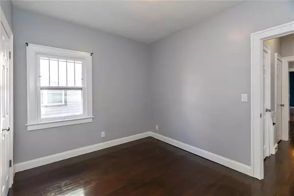 Indianapolis, IN 46219,33 N Webster AVE