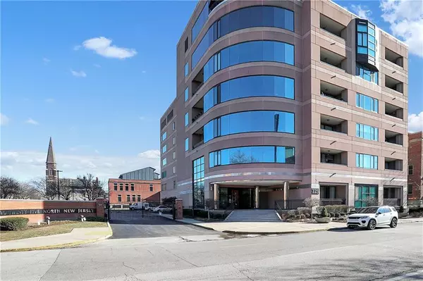 Indianapolis, IN 46204,225 N New Jersey ST #36