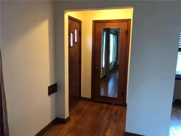 Indianapolis, IN 46240,9430 Central AVE