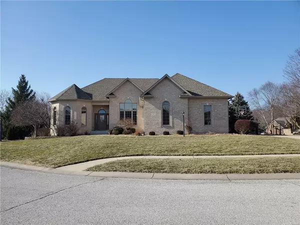 2412 Dry Ridge CT, Greenwood, IN 46143