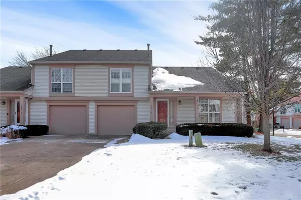 3015 Arrow Wood LN, Indianapolis, IN 46214