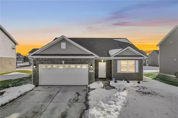 51 Freeman ST, Whiteland, IN 46184