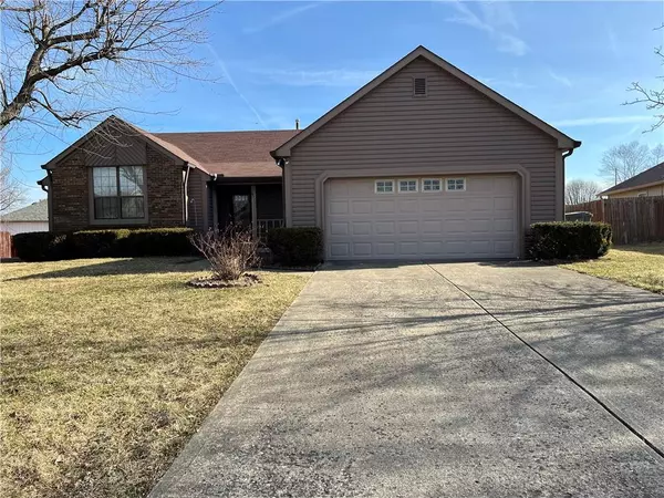 8911 Country Walk CT, Indianapolis, IN 46227