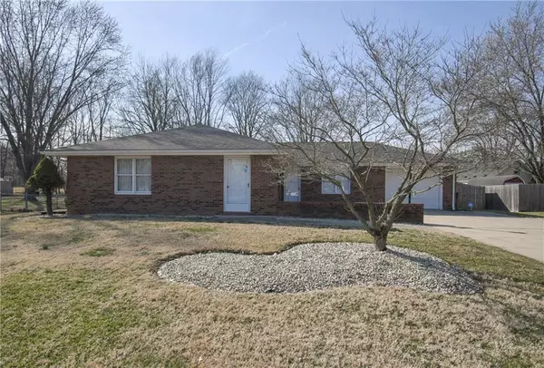 Seymour, IN 47274,2009 Pinewood CT