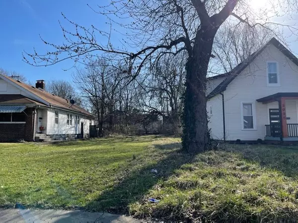 Indianapolis, IN 46205,3037 Guilford AVE