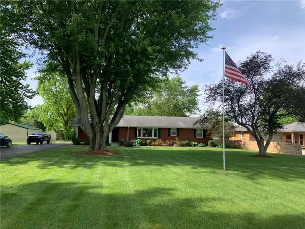 10701 W Sr 32, Yorktown, IN 47396