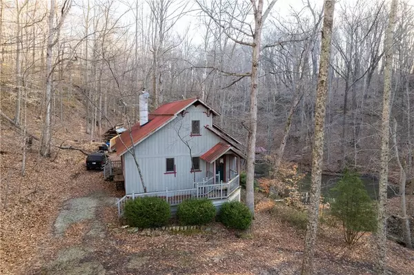6037 Possum Trot RD, Unionville, IN 47468