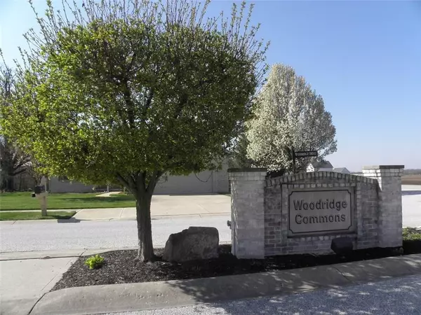 293 S Woodridge DR, Pittsboro, IN 46167