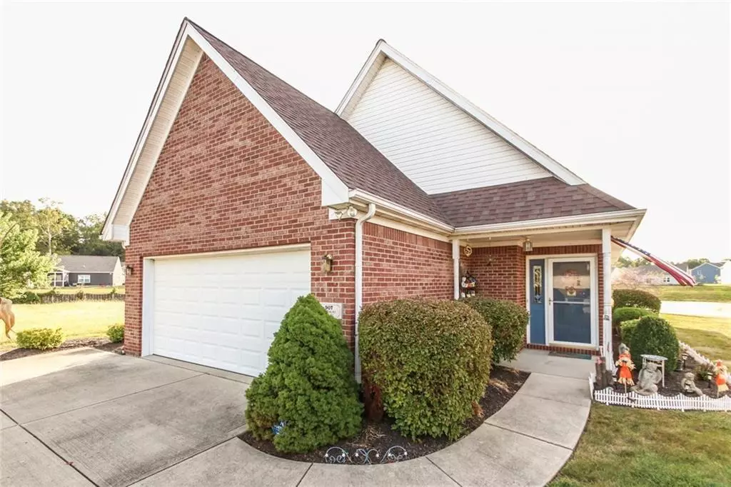 Indianapolis, IN 46217,907 Amesbury CT