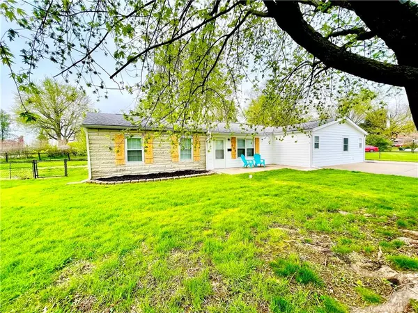 600 E Pearl ST, Greenwood, IN 46143