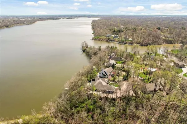 Indianapolis, IN 46234,8401 Bay Colony DR