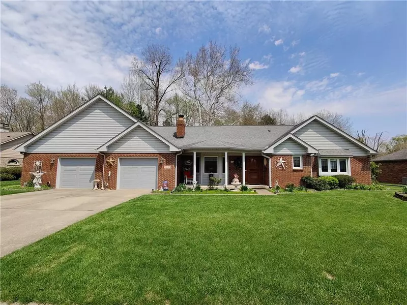 575 Crestpoint LN, Plainfield, IN 46168