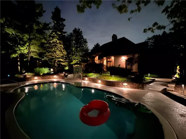 12427 Brooks XING, Fishers, IN 46038