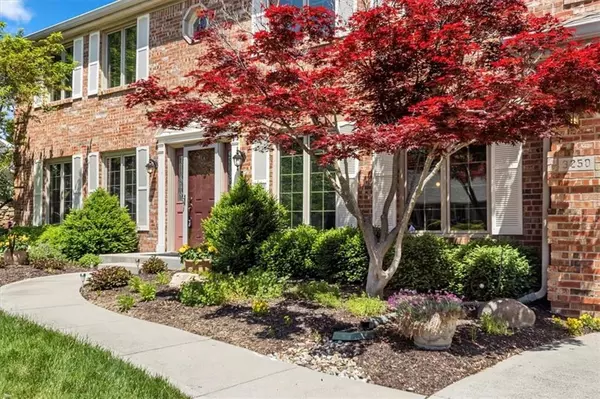 Greenwood, IN 46143,3250 Greensview DR