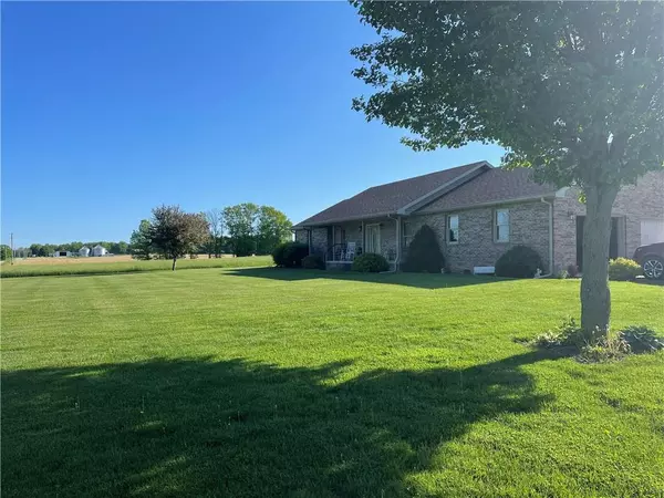 6053 S County Road 800 W,  Reelsville,  IN 46171