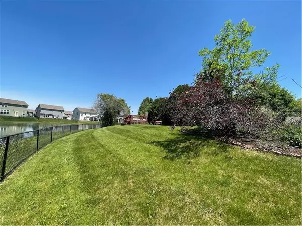 New Palestine, IN 46163,4256 W Summerhaven DR