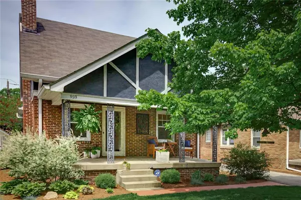 918 Kessler Boulevard East DR, Indianapolis, IN 46220