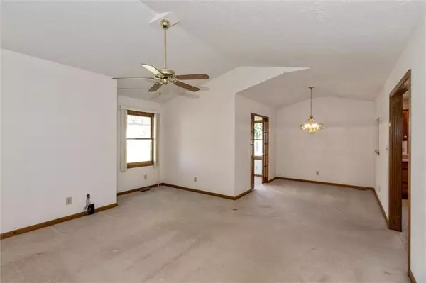 Greenwood, IN 46143,792 Stonemill DR