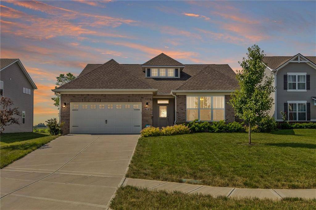 2792 Cormorant DR, Greenwood, IN 46143