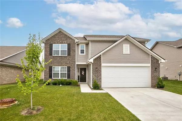 729 Jefferson Park DR, Pittsboro, IN 46167