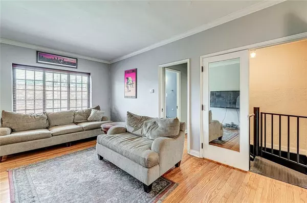 Indianapolis, IN 46220,5347 N College AVE #113