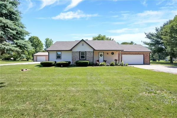 8075 N Frontage RD, Fairland, IN 46126