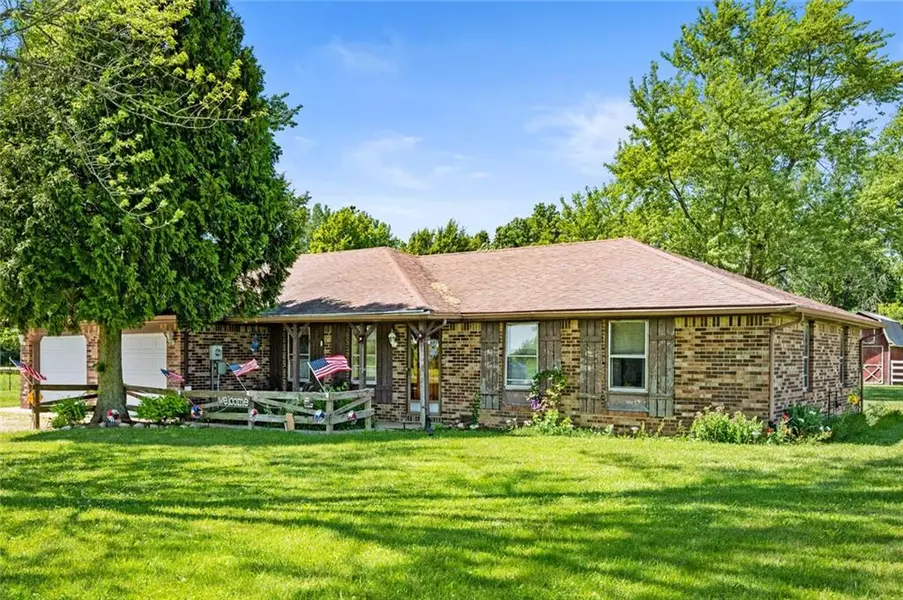 3104 E 950 S, Markleville, IN 46056