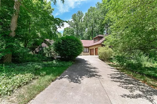 Indianapolis, IN 46234,8902 Woodacre LN