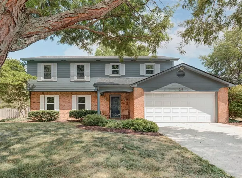 25 Village PL, Zionsville, IN 46077